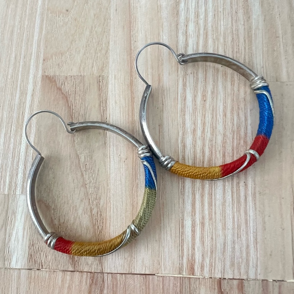 Artisan southwestern style multi color Silver hoop earrings